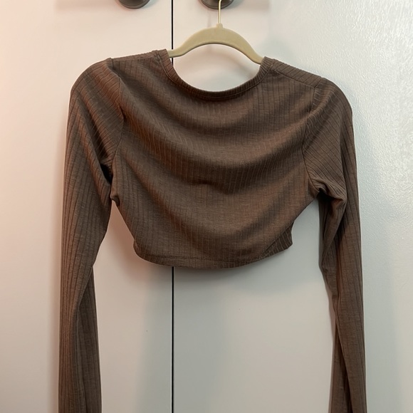 ASOS Cropped Cardigan Top - Picture 3 of 3